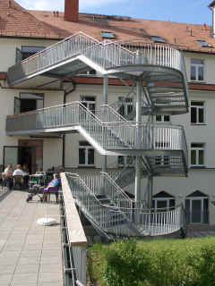img-right